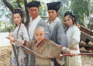 穿越去娱乐圈吃瓜,我与明星的瓜田奇遇记