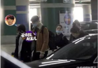 娱乐吃瓜美女助理,揭秘美女助理的吃瓜日常